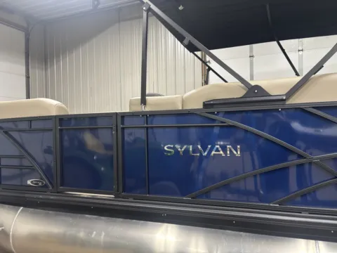 More photos of 2026 SYLVAN MIRAGE 822 PARTY FISH 115HP BUNK TRAILER at McLaughlin's RV & Marine - Detroit Lakes, MN