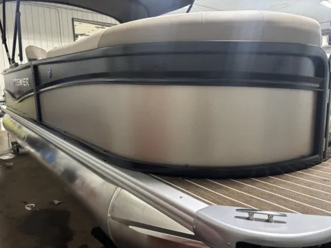 More photos of 2026 PREMIER SUNSCAPE 220 RF 115HP BUNK TRAILER at McLaughlin's RV and Marine - Fargo, ND