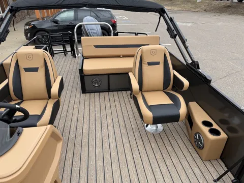 Unknown 2026 GODFREY XPERIENCE 2286 SFLX 150HP BUNK TRAILER for sale in Fargo, ND