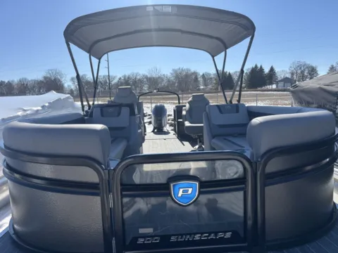 More photos of 2026 PREMIER SUNSCAPE 200 RF 90HP BUNK TRAILER at McLaughlin's RV & Marine - Detroit Lakes, MN