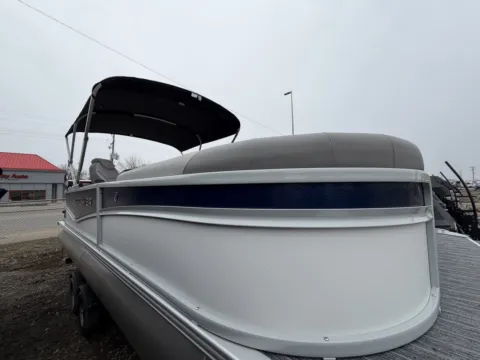 More photos of 2026 PREMIER SUNSCAPE 220 RF 115HP BUNK TRAILER at McLaughlin's RV and Marine - Fargo, ND