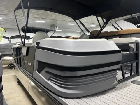 More photos of 2026 SYLVAN R SERIES R-22 LZ DH 115HP BUNK TRAILER at McLaughlin's RV and Marine - Fargo, ND