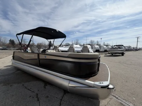 More photos of 2026 PREMIER SUNSCAPE 220 RL 115HP BUNK TRAILER at McLaughlin's RV and Marine - Fargo, ND