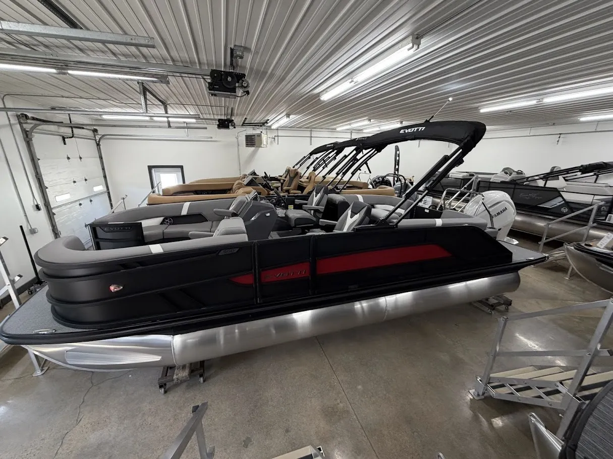 Photos of 2026 EVOTTI 500 SERIES 521 QL 200HP BUNK TRAILER for sale in Fargo, ND at McLaughlin's RV and Marine - Fargo