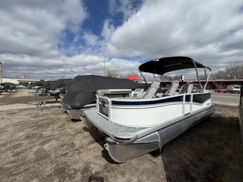 Photos of 2026 PREMIER SUNSCAPE 220 RF PTX TRIPLE 200HP BUNK TRAILER for sale in Fargo, ND at McLaughlin's RV and Marine - Fargo