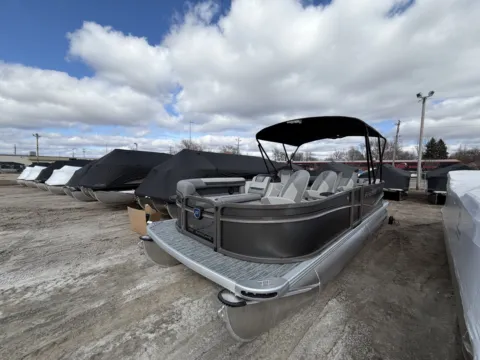 Photos of 2026 PREMIER SUNSCAPE 200 RF 90HP BUNK TRAILER for sale in Fargo, ND at McLaughlin's RV and Marine - Fargo