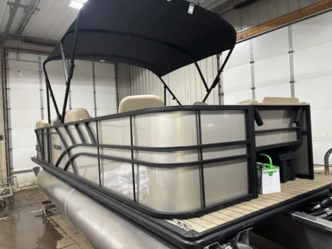 More photos of 2026 SYLVAN MIRAGE 822 PARTY FISH 115HP BUNK TRAILER at McLaughlin's RV & Marine - Detroit Lakes, MN