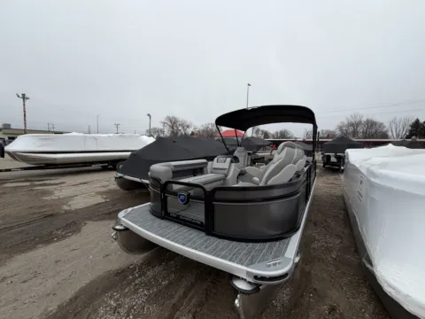 More photos of 2026 PREMIER SUNSCAPE 220 RL 115HP BUNK TRAILER at McLaughlin's RV and Marine - Fargo, ND