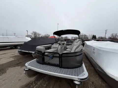 More photos of 2026 PREMIER SUNSCAPE 220 RL 115HP BUNK TRAILER at McLaughlin's RV and Marine - Fargo, ND