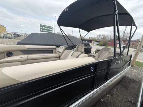 More photos of 2026 PREMIER SUNSCAPE 200 RL 90HP BUNK TRAILER at McLaughlin's RV and Marine - Fargo, ND