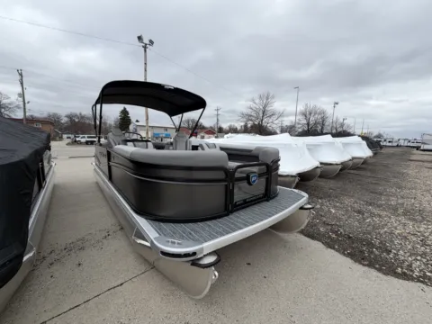 Photos of 2026 PREMIER SUNSCAPE 220 RF 150HP BUNK TRAILER for sale in Fargo, ND at McLaughlin's RV and Marine - Fargo