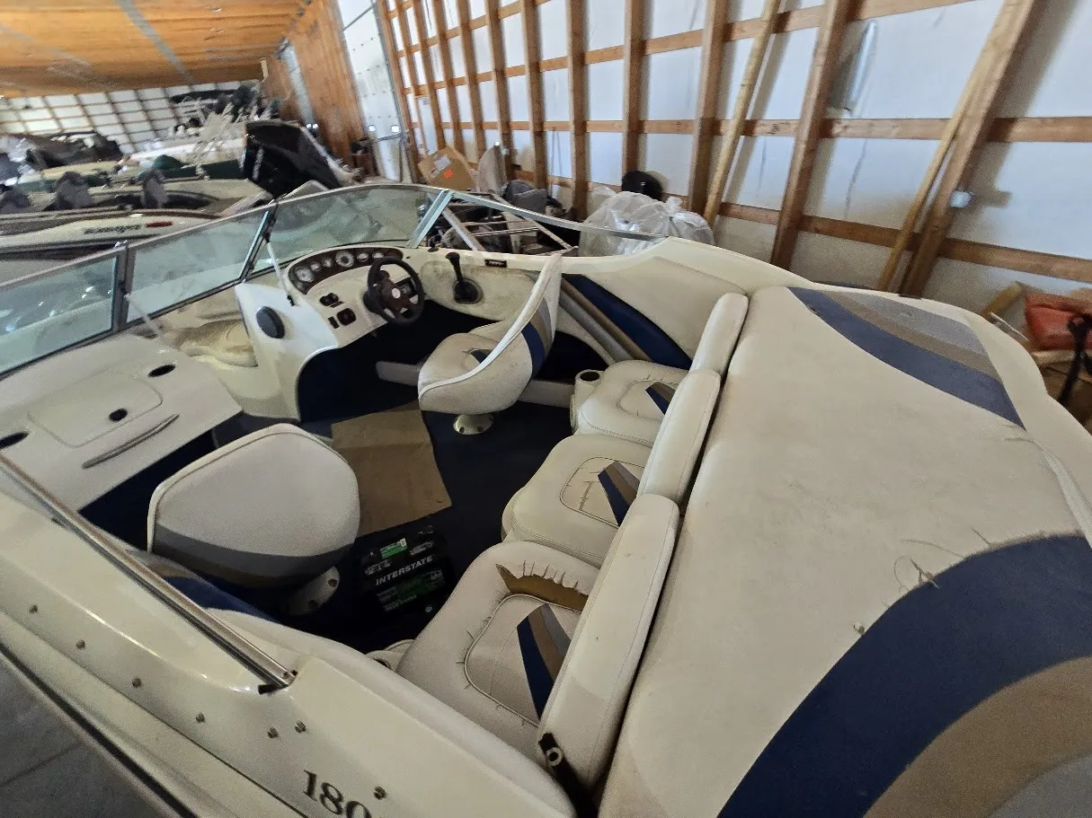 Photos of 2002 SILVERLINE 1805 4.3L for sale in Detroit Lakes, MN at McLaughlin's RV & Marine - Detroit Lakes