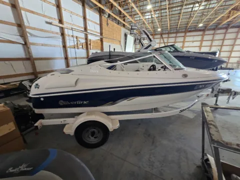 Unknown 2002 SILVERLINE 1805 4.3L for sale in Detroit Lakes, MN