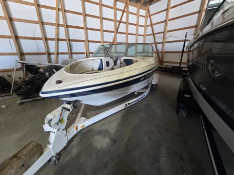 More photos of 2002 SILVERLINE 1805 4.3L at McLaughlin's RV & Marine - Detroit Lakes, MN
