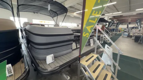More photos of 2026 SYLVAN R SERIES R-20 LZ DH 90HP BUNK TRAILER at McLaughlin's RV and Marine - Fargo, ND