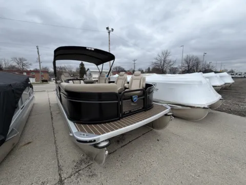 More photos of 2026 PREMIER SUNSCAPE 220 RF 150HP BUNK TRAILER at McLaughlin's RV and Marine - Fargo, ND