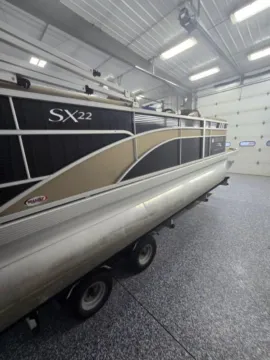 More photos of 2022 BENNINGTON 22 SSRX TRIPLE 115HP BUNK TRAILER at McLaughlin's RV and Marine - Fargo, ND