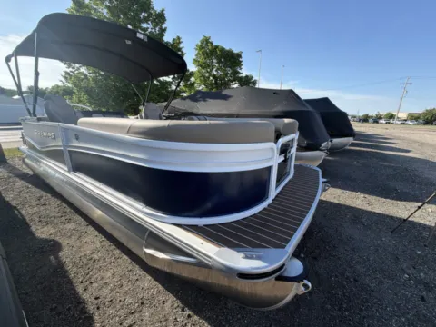 Photos of 2026 PREMIER SUNSCAPE 220 RF 115HP BUNK TRAILER for sale in Fargo, ND at McLaughlin's RV and Marine - Fargo