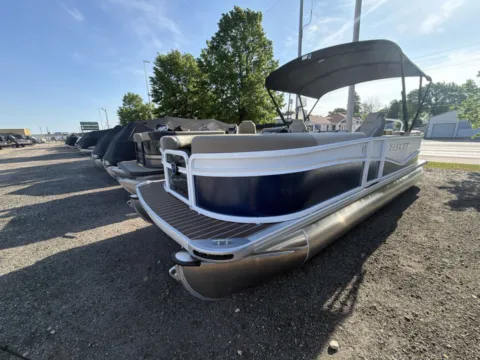 More photos of 2026 PREMIER SUNSCAPE 220 RF 115HP BUNK TRAILER at McLaughlin's RV and Marine - Fargo, ND