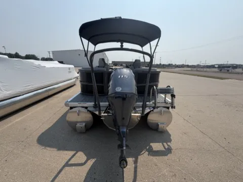 More photos of 2027 PREMIER SUNSCAPE 220 RF 115HP BUNK TRAILER at McLaughlin's RV and Marine - Fargo, ND