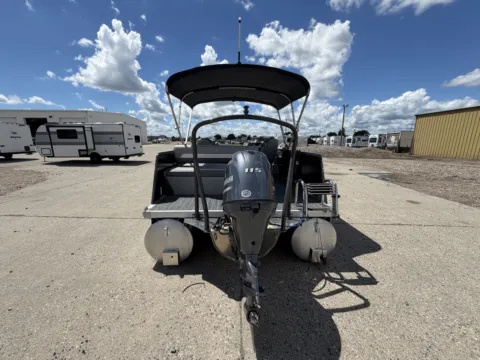 More photos of 2026 PREMIER SUNSCAPE 220 RL 115HP BUNK TRAILER at McLaughlin's RV and Marine - Fargo, ND