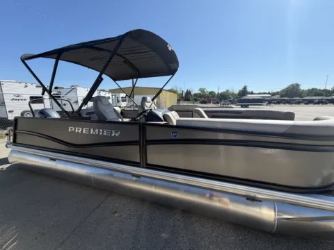More photos of 2027 PREMIER SUNSCAPE 220 RL 115HP BUNK TRAILER at McLaughlin's RV and Marine - Fargo, ND