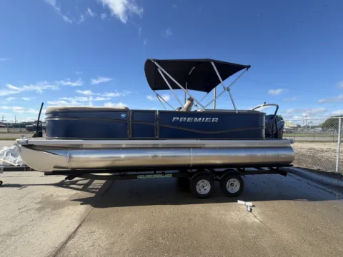 Photos of 2027 PREMIER SUNSCAPE 220 RF 115HP BUNK TRAILER for sale in Fargo, ND at McLaughlin's RV and Marine - Fargo