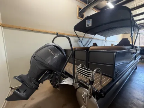 More photos of 2027 PREMIER SUNSATION 230 RF 150HP BUNK TRAILER at McLaughlin's RV and Marine - Fargo, ND