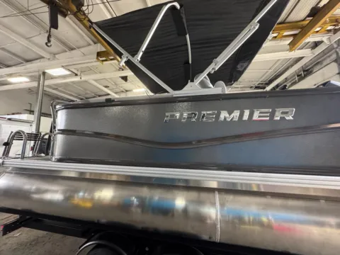 More photos of 2027 PREMIER SUNSCAPE 220 RF 115HP BUNK TRAILER at McLaughlin's RV and Marine - Fargo, ND