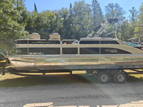 Unknown 2012 G-3 ELITE 325C TRIPLE 225HP TRAILER LEGS for sale in Fargo, ND