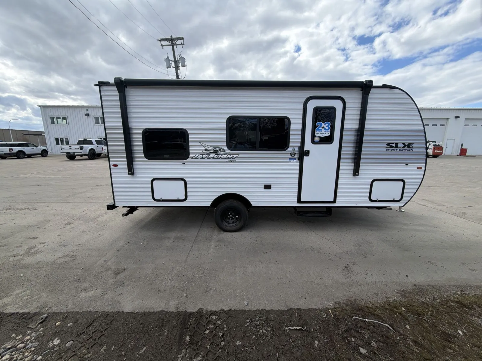 Photos of 2026 JAYCO JAY FLIGHT SLX 172DB for sale in Fargo, ND at McLaughlin's RV and Marine - Fargo