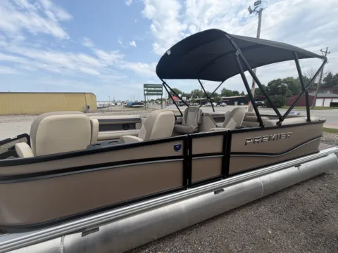 More photos of 2027 PREMIER SUNSCAPE 220 RF 90HP BUNK TRAILER at McLaughlin's RV and Marine - Fargo, ND