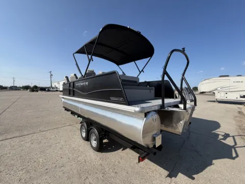 More photos of 2027 PREMIER SUNSCAPE 220 RL PTX TRIPLE 200HP BUNK TRAILER at McLaughlin's RV and Marine - Fargo, ND