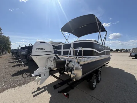 More photos of 2027 PREMIER SUNSCAPE 200 RF 90HP BUNK TRAILER at McLaughlin's RV and Marine - Fargo, ND