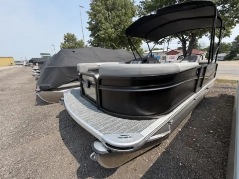 Photos of 2027 PREMIER SUNSCAPE 200 RL 90HP BUNK TRAILER for sale in Fargo, ND at McLaughlin's RV and Marine - Fargo