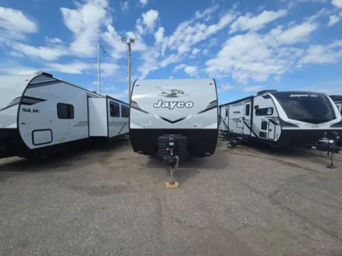Photos of 2026 JAYCO JAY FLIGHT SLX 262RLS for sale in Fargo, ND at McLaughlin's RV and Marine - Fargo