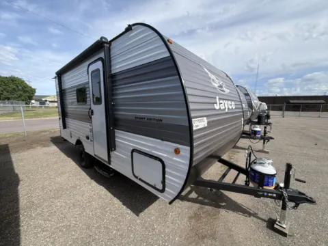 Photos of 2027 Jayco JAY FLIGHT 170BH SE for sale in Fargo, ND at McLaughlin's RV and Marine - Fargo