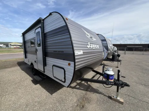 Photos of 2027 Jayco JAY FLIGHT 170BH SE for sale in Fargo, ND at McLaughlin's RV and Marine - Fargo