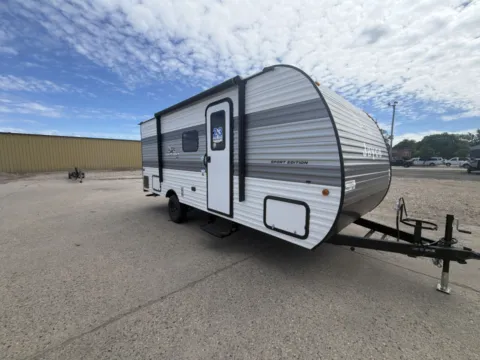 More photos of 2027 Jayco JAY FLIGHT 178DBS at McLaughlin's RV and Marine - Fargo, ND