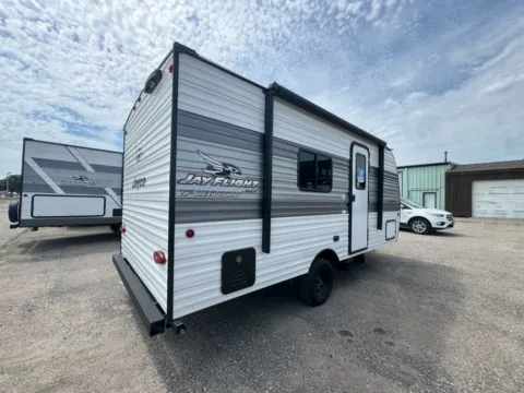 More photos of 2027 Jayco JAY FLIGHT SLX 170FQ SE at McLaughlin's RV and Marine - Fargo, ND
