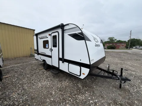 Photos of 2026 Jayco JAY FEATHER 17BHSL AIR for sale in Fargo, ND at McLaughlin's RV and Marine - Fargo