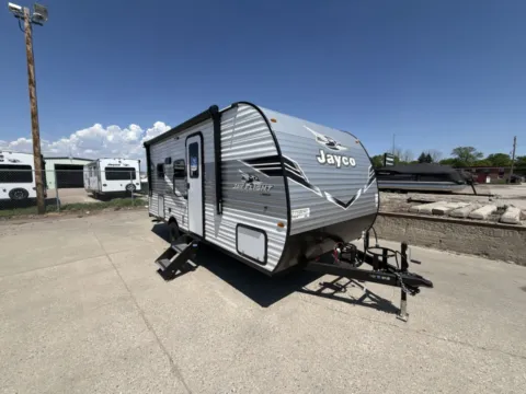 Photos of 2026 Jayco JAY FLIGHT SLX 180LK for sale in Fargo, ND at McLaughlin's RV and Marine - Fargo