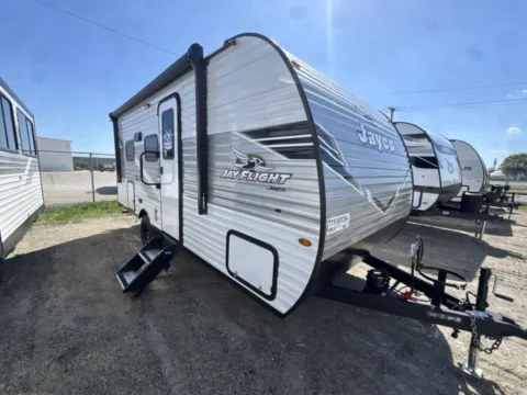 Photos of 2026 Jayco JAY FLIGHT SLX 180LK for sale in Fargo, ND at McLaughlin's RV and Marine - Fargo