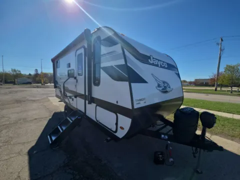 More photos of 2026 Jayco JAY FEATHER 19MBS AIR at McLaughlin's RV and Marine - Fargo, ND