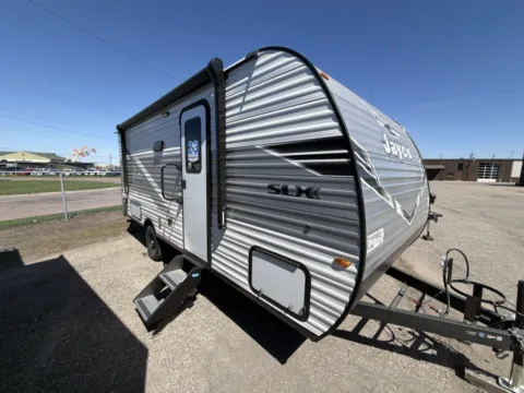 Photos of 2026 JAYCO JAY FLIGHT SLX 197MB for sale in Fargo, ND at McLaughlin's RV and Marine - Fargo