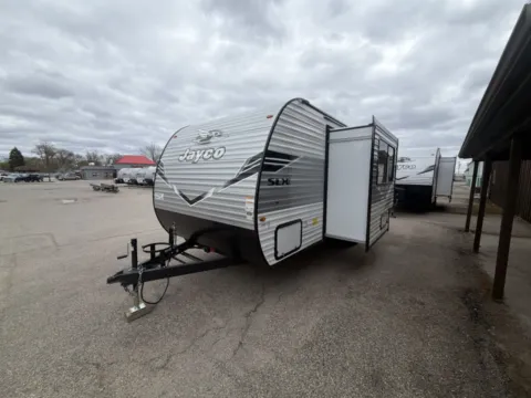 More photos of 2026 JAYCO JAY FLIGHT SLX 197MB at McLaughlin's RV and Marine - Fargo, ND