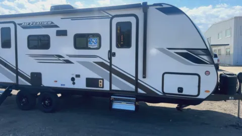 Photos of 2026 JAYCO JAY FEATHER 25BH for sale in Fargo, ND at McLaughlin's RV and Marine - Fargo