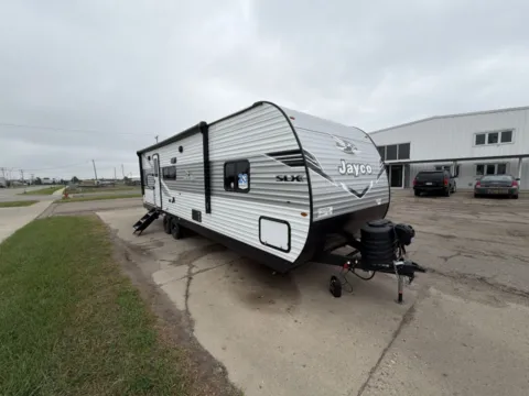 Photos of 2026 Jayco JAY FLIGHT SLX 263BHS for sale in Fargo, ND at McLaughlin's RV and Marine - Fargo