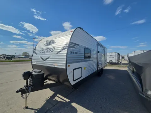 Photos of 2026 JAYCO JAY FLIGHT SLX 265BHS for sale in Fargo, ND at McLaughlin's RV and Marine - Fargo