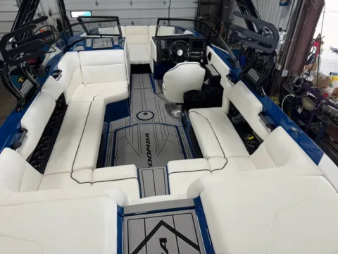 Photos of 2026 MOOMBA MAX for sale in Fargo, ND at McLaughlin's RV and Marine - Fargo